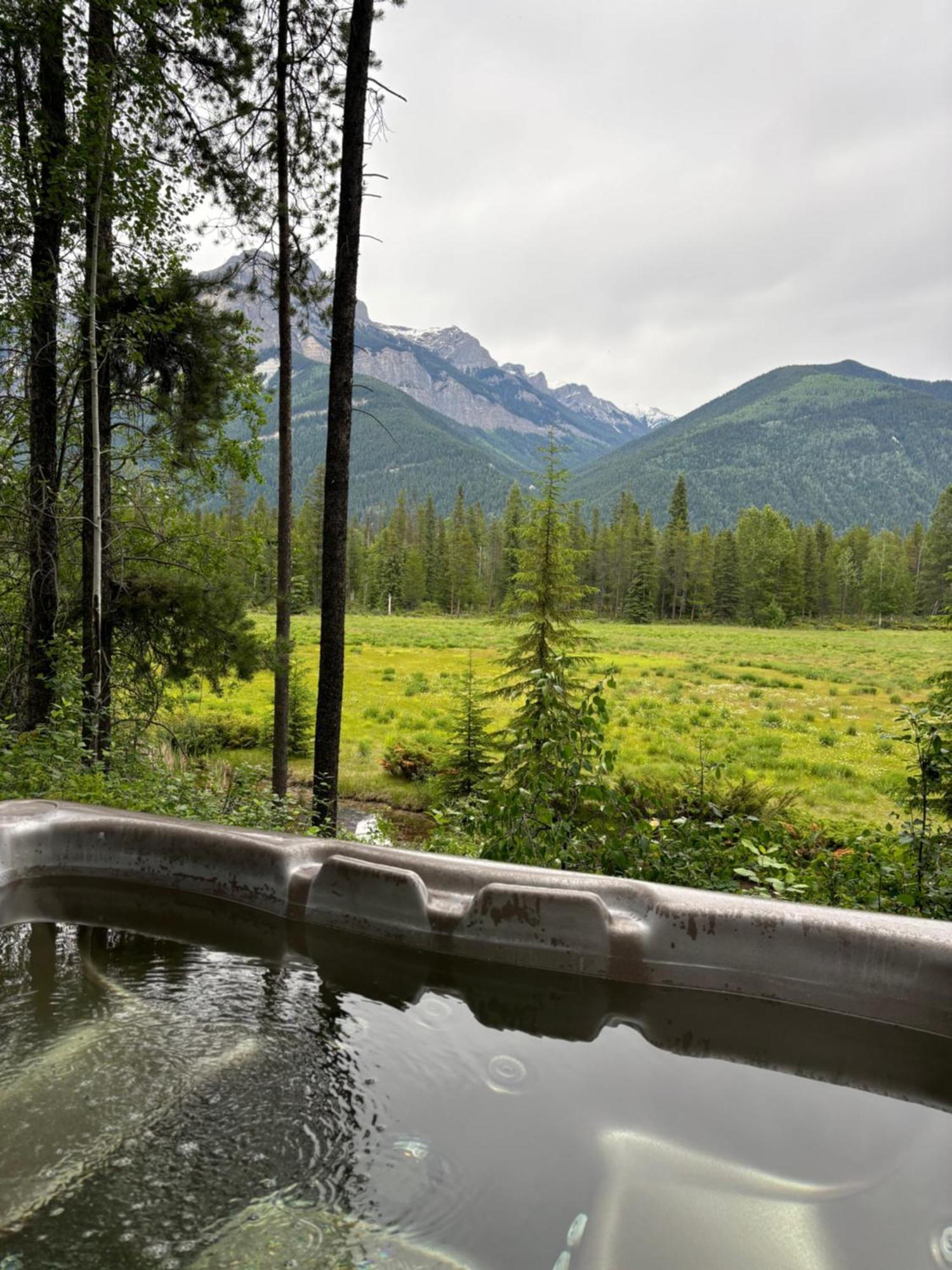 Rocky Mountain Cabins&Home Golden Exteriér fotografie